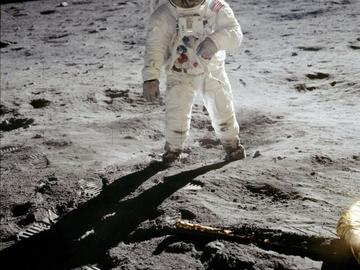 55 години от стъпването на Луната