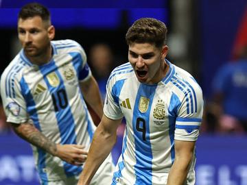 Втора победа прати Аржентина на четвъртфинал в Копа Америка