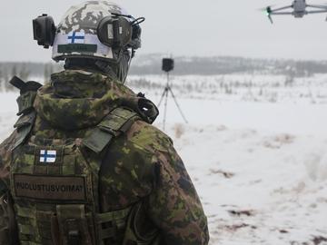 Чужди дронове навлязоха в небето на Финландия