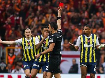 "Морален фалит" на турския футбол: Наказаха 149 съдии, някои с над 1000 залога на мачове