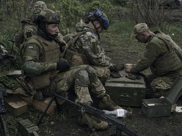 Кремъл: Украйна трябва да изтегли войските си от Донбас, за да спре конфликтът