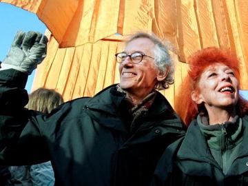 Париж преименува емблематичен площад в чест на Кристо и Жан-Клод