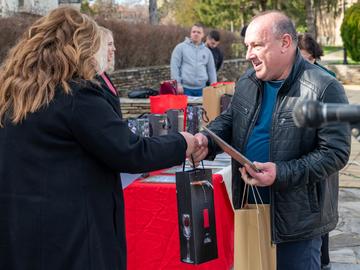 Победител в категория „Розе“ стана Николай Николаев