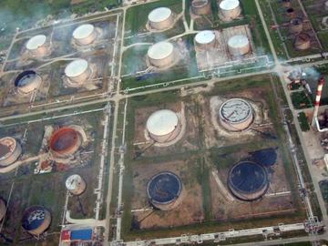 Най-лошият сценарий се сбъдна: Единствената рафинерия в Сърбия спря работа