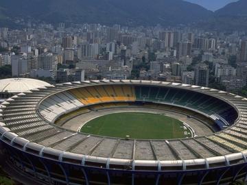 Продават култовата арена "Маракана" заради дългове