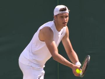 Александър Василев загуби и втория си мач на Мастърс финалите при юношите