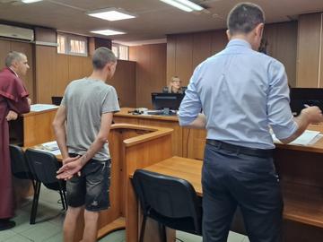 18-годишният Теодор, обвиняем за побоя над непалци в Пловдив, остава на свобода