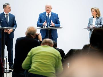 Австрия ще има коалиционен кабинет, но в него не са победителите