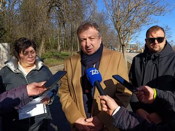 Кметът Христо Христов откри ремонтираните улици „Университетска“ и „Червена роза“