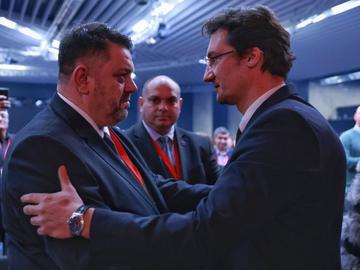 Зафиров към Зарков: Не 8 депутати от БСП, а 123-ма отхвърлиха ветото. Единият съм аз!