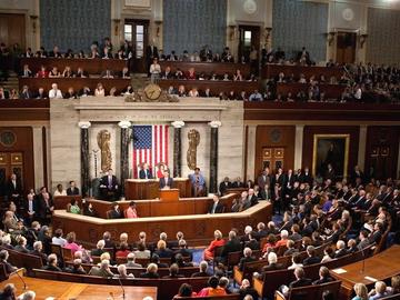 Сенатът на САЩ размрази финансирането на правителството