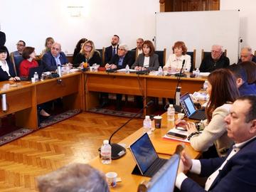 Правната комисия отхвърли на първо четене предложението на ПП-ДБ за изцяло машинен вот