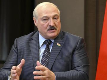 След 30 г. на власт Лукашенко ще се бори за нов президентски мандат