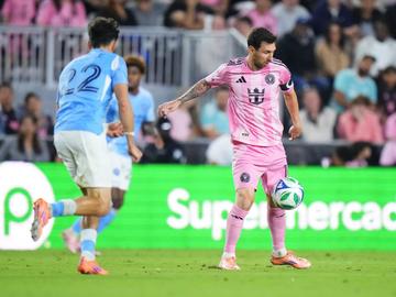 Меси изпревари Пушкаш за №1 в историята и ще играе финал срещу Мюлер