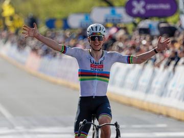 Вездесъщият Погачар изравни рекорд с третата си победа във Фландрия