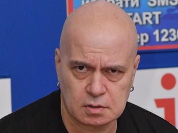 Слави Трифонов: Вашата омраза ме зарежда и ме прави щастлив