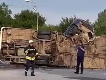 Чешките книжки на водачите от "Челопешко шосе" са валидни, но проверяват как са издадени
