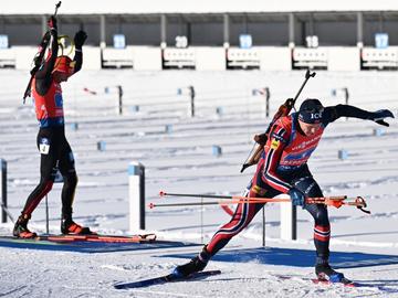 Дисквалифицираха щафетата на България в състезание с вълнуващ финал