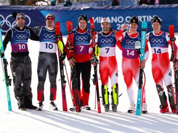 "Кръстоносците" отново са над всички: Взеха злато и в отборната комбинация при мъжете