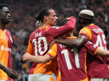 Червен картон обрече на загуба Гьозтепе и Стоилов срещу шампиона в Истанбул