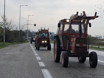 Граничните пунктове "Илинден" и "Капитан Петко войвода" затворени за камиони