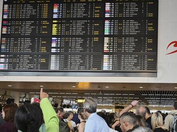 Затвориха летището в Брюксел заради дрон