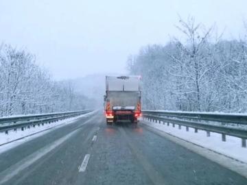 АПИ призовава: Шофирайте внимателно, зимата се завръща