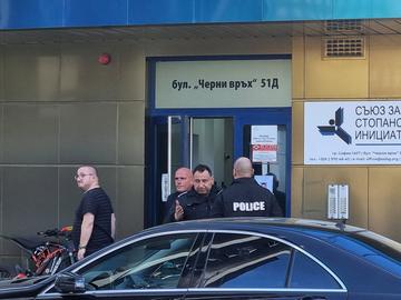 Спецоперация заради убийството на Алексей Петров, МВР обискира офиси в бизнес сграда
