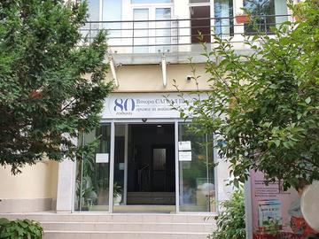 Разследват смъртта на бебе, родено в домашни условия в София