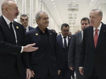 Пезешкиан в разговор с Ердоган: Ракетите в Турция не са изстреляни от Иран