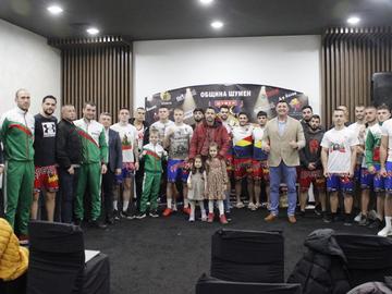 Всички участници в бойната гала вечер „Арена“ минаха официалния кантар