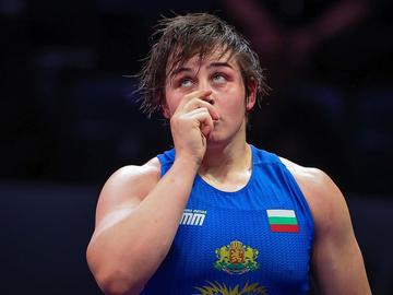 Успех в Истанбул: Юлияна Янева донесе четвърта олимпийска квота в борбата