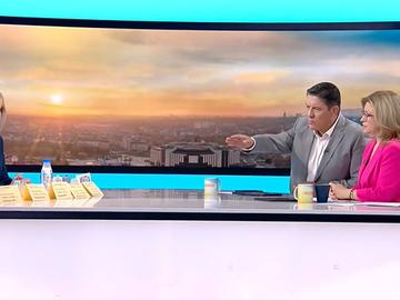 Мая Манолова показа храни с огромна надценка и обяви как по закон ще бъдат наказвани веригите
