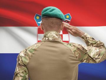 Хърватия изпрати първите 1200 повиквателни за задължителна казарма