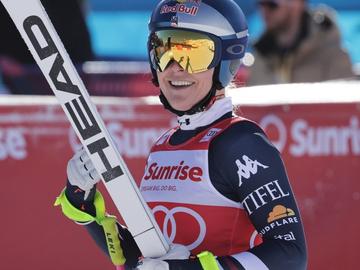 Линдзи Вон затвърди чудесната си форма с още един подиум