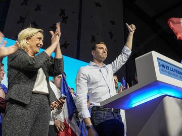 Поражение за Макрон и триумф за партията на Льо Пен на първия тур на френските избори