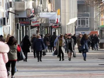 Наблюдават доходите и разходите на 180 домакинства в Шуменско в национално изследване