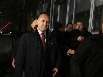 Радев обяви: Влизам в парламентарната политика, ще направя партия след изборите