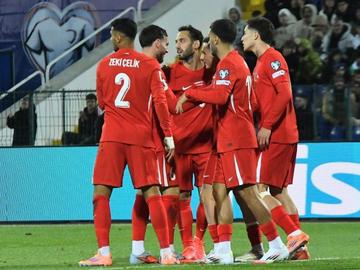 Скандални разкрития в турския футбол - повече от половината рефери са комарджии