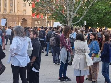"Училището не е църква": Протест поиска оставката на Красимир Вълчев и Янка Такева