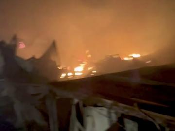 Пакистански удар по болница в Кабул взе стотици жертви