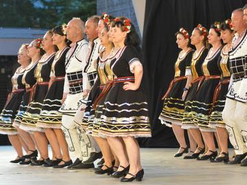 Носии, ушити от екипа на DENZA