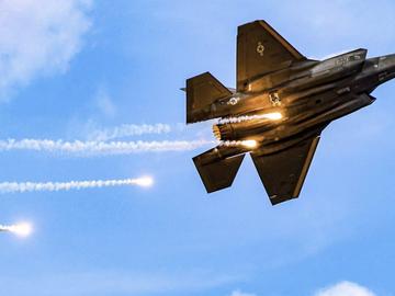 Първи американски изтребител F-35 е поразен от Иран