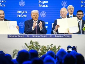 КС разглежда решение на парламента за присъединяването ни към Съвета за мир