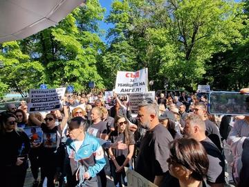 Ефективни присъди и законови промени поискаха протестиращи след смъртта на 6-годишно дете в Пловдив