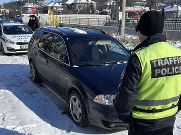 След гонка по улиците: Спипаха 15-годишен зад волана на задигнат „Фолксваген“