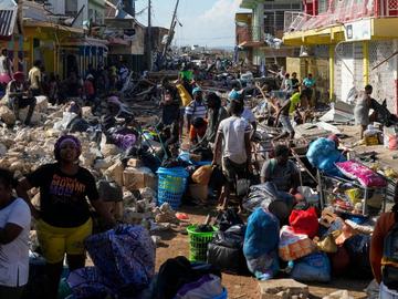 Броят на жертвите на урагана "Мелиса" достигна 44