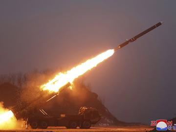 Киев обвини Москва, че нанася удари по граждански обекти със севернокорейски ракети