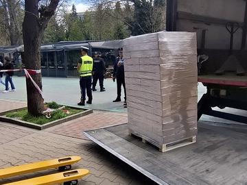 В Шумен пристигнаха хартиените бюлетини за парламентарните избори на 19 април