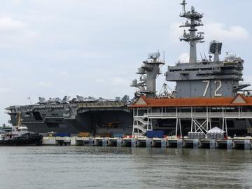 Американската армада пристигна в Близкия изток